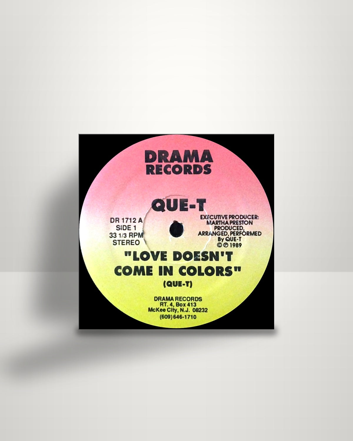 Que-T – Love Doesn't Come In Colors / No Pain, No Gain - 12" - Drama Records US 1989
