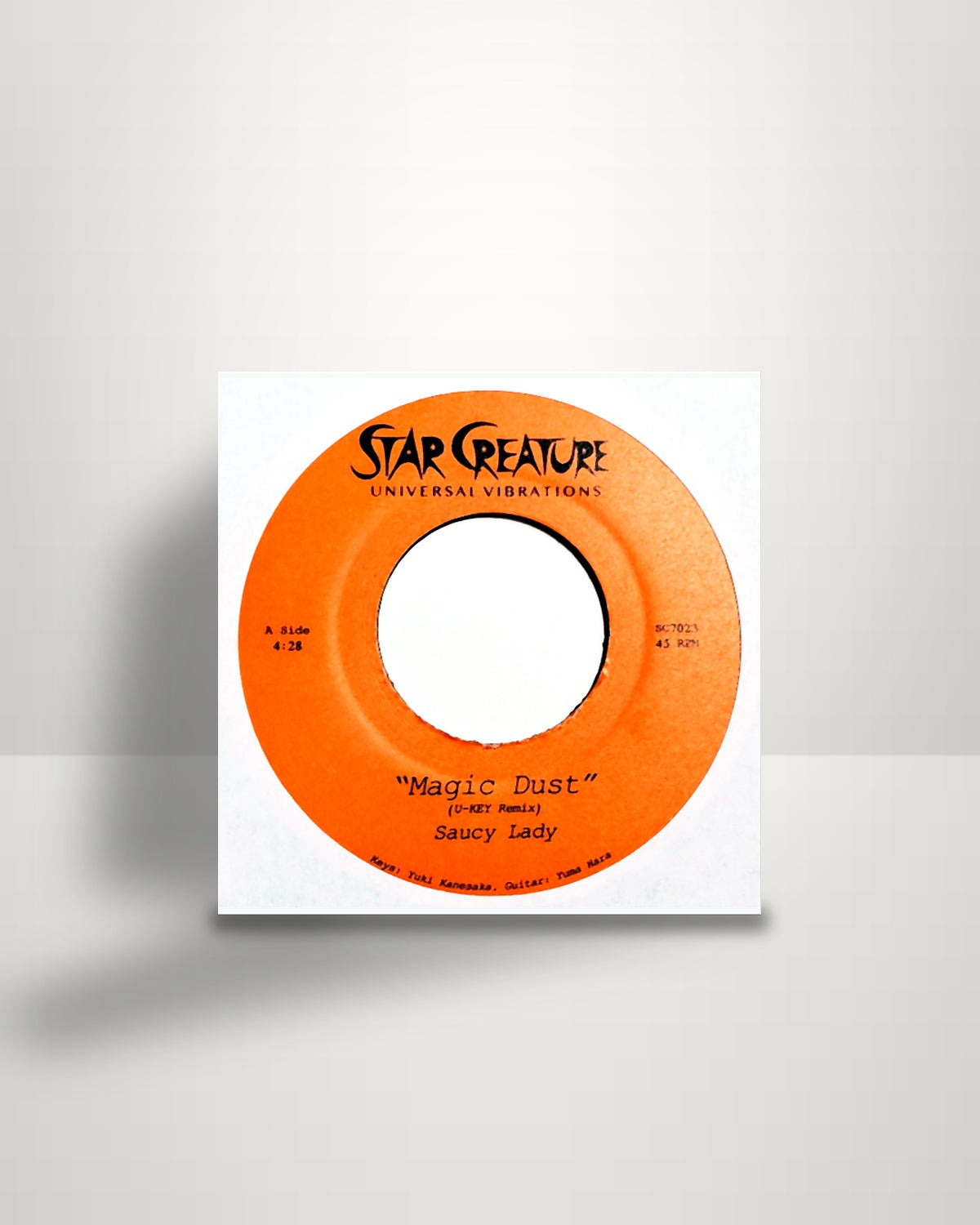 Saucy Lady – Magic Dust - 7" - Star Creature US 2018